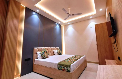 Rakabganj Hotel | Hotel NP Palace