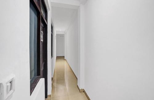 Sector 27 Hotel | Hotel O AK Residency