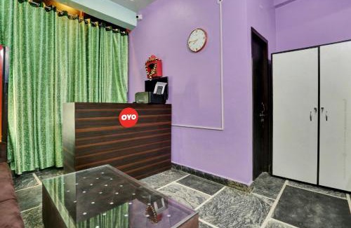 Gomti Nagar Hotel | Hotel O Alacia Stays