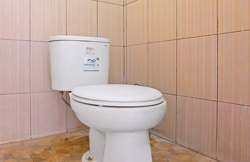 Semarang Hotel | Hotel O Atlanta Guesthouse