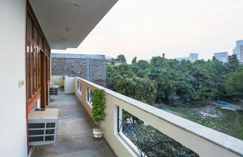 DLF Phase 3 Hotel | Hotel O AV Homes