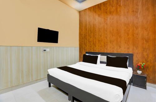 Faridabad Hotel | Hotel O Badkhal Lake Formerly Lake View