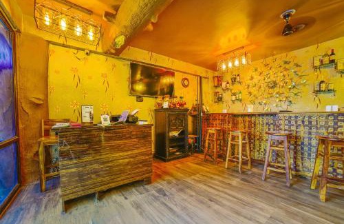 Patna Hotel | Hotel O Cafe Garden Villa