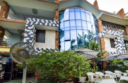 Patna Hotel | Hotel O Cafe Garden Villa