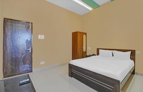 Huzurabad Hotel | Hotel O City Central Kummariwada
