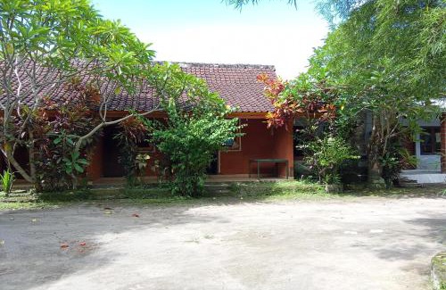 Kecamatan Montong Gading Hotel | Hotel O Dannis Homestay Near Musholla Al Istiqomah Terawangan