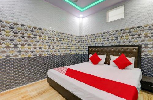 Mohanlalganj Hotel | Hotel O Diamond Palace