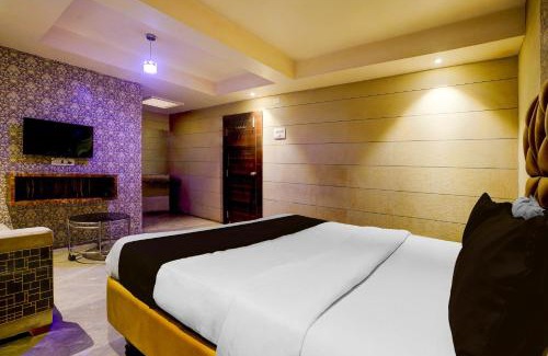 Amarnath Hotel | Hotel O Diana Palace Lodging & Boarding