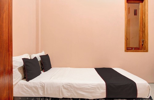 Sukaradja Hotel | Hotel O Guesthouse Alun Alun Purwokerto