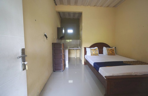 Mojokerto Hotel | Hotel O Kencana Homestay Syariah Near Masjid AL-BAROKAH Kanyuran