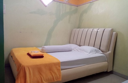 Sulawesi Hotel | Hotel O Kost Nian Syariah Near SPBU Pertamina 74.91657 Mattirotasi Sidrap