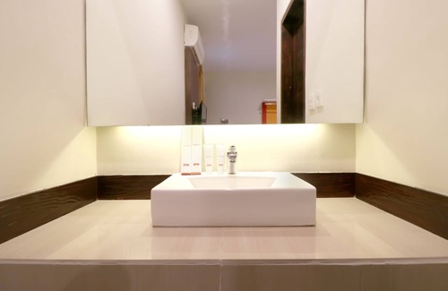 Padangsambian Klod Hotel | Hotel O Kuta Near Potato Head Beach Club Formerly Balitone Residence