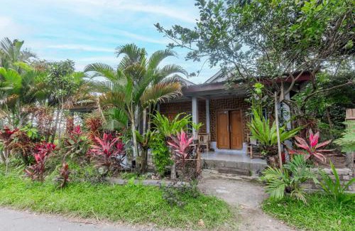 Kecamatan Montong Gading Hotel | Hotel O Lestari Homestay