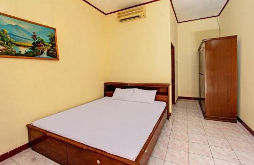Mataram Hotel | Hotel O Losmen Tjabe Merah Near Alfamart Bintaro