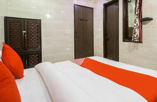 Alipur Hotel | Hotel O Mayur Palace