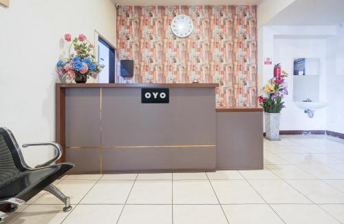 Makassar House | Hotel O Rappocini Near Rsia Paramount
