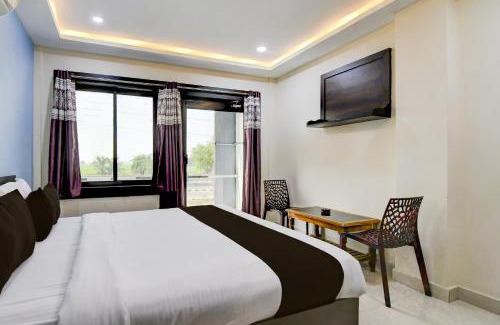 Bhadrak Hotel | Hotel O S-Square