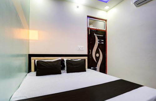Malihabad Hotel | Hotel O Shree Ladli Hotel