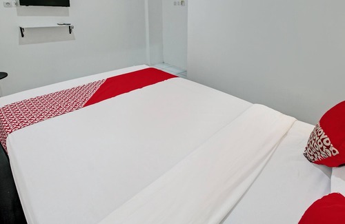 Tulungagung Hotel | Hotel O Sirih Gading Family Guest House