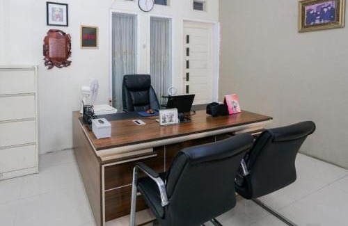 Kalimalang Hotel | Hotel O Sman House