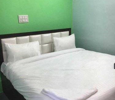 Faridabad Hotel | Hotel O The Limestone