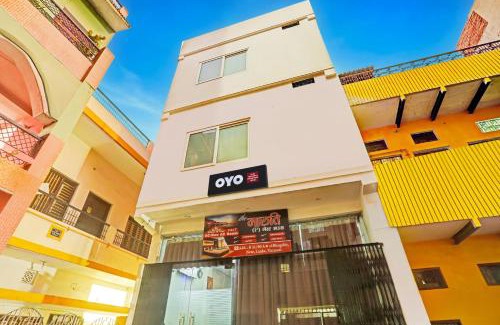 Lanka Hotel | Hotel O THE MARUTI PAYING GUEST HOUSE