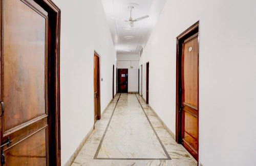 Bullawala Hotel | Hotel O Ujjawal Bhawan Formerly Anmol Residency
