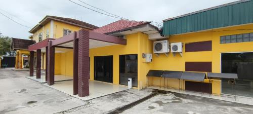 Kalimantan Hotel | Hotel O Wisma Aluh AmbakNearPantai batu lima Asbullah tmbngn