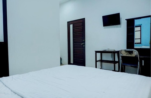 Kalimantan Hotel | Hotel O Wisma Padi Syariah PanyipatanNearWisata Gunung Birah