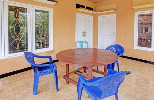 Jerowaru Hotel | Hotel O Zahira Homestay Near Ekas Surf School and Service