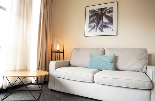 Wellington Apartment | Hotel on the Terrace - Great Location Close to Attractions, Shops & Eateries