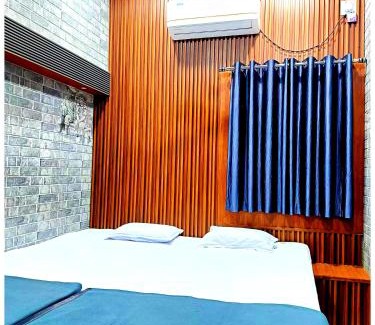 Bhubaneshwar Apartment | Hotel P-V-R 50 Meters Only From Railway Station With Free Internet Services