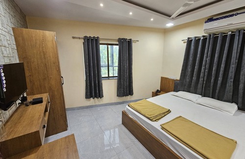 Gandhidham Hotel | Hotel Paradise inn