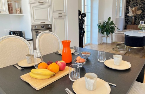 Cernay-les-Reims Villa | Hôtel particulier in the heart of the vineyards - 5 minutes from Reims