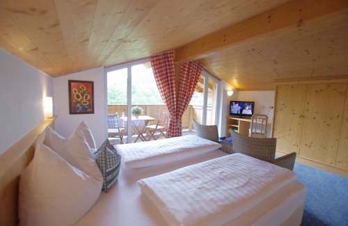 Aurach bei Kitzbuehel Hotel | Hotel Pension Heike