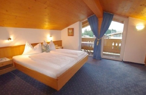 Aurach bei Kitzbuehel Hotel | Hotel Pension Heike