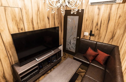 Hyakunincho Hotel | Hotel Petit Bali Garden Shin-Okubo - Adults Only