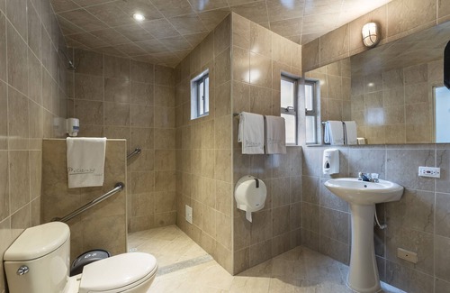 Suba Hotel | Hotel Picasso Inn