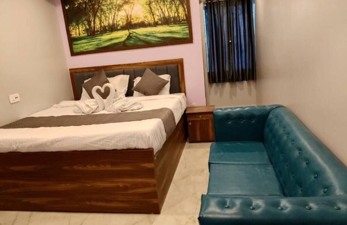 Madanpur Hotel | HOTEL PLAZA