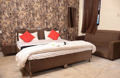 Bhopal Hotel | Hotel Prem Palace