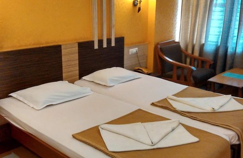 Kamalapur Hotel | Hotel Priyadarshini Classic