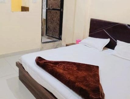 Ujjain Hotel | Hotel Priyan-Shi Palace AC OR NON AC ROOM Outstanding Property In Ujjain