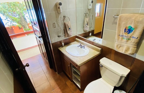 Puerto Barrios Hotel | Hotel Puerto Libre