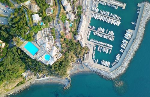 Arenzano Hotel | Hotel Punta San Martino