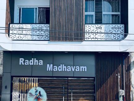 Mathura Hotel | Hotel Radha Madhavam Luxurious Boutique Stay