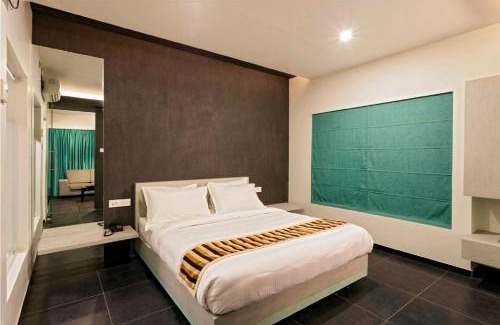 Kolhapur Hotel | Hotel Rasika