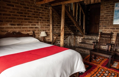 Aquitania Hotel | Hotel refugio pozo azul