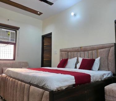 Delhi Hotel | Hotel Relax Inn