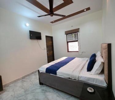 Delhi Hotel | Hotel Relax Inn