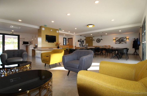 Arena Apartment | hotel residence between sea and mountains, ideal for families.